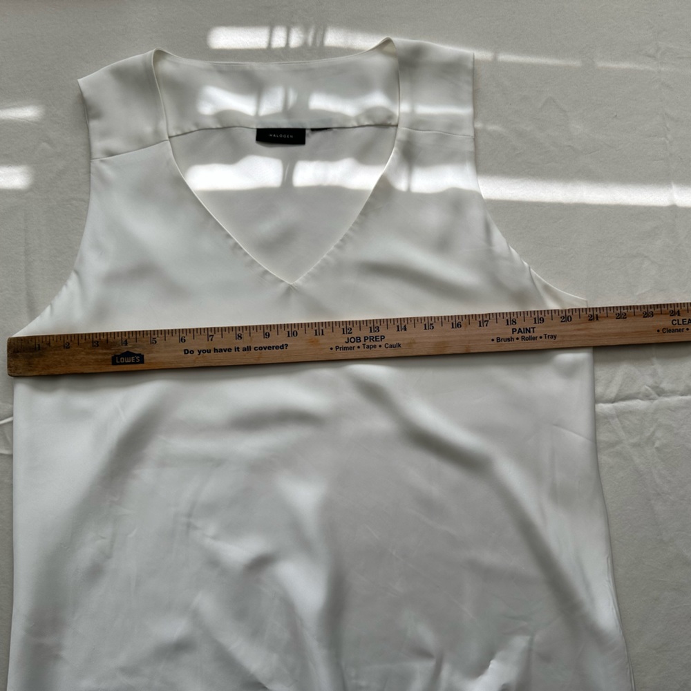 Halgen Shell Women’s Top - Picture 5 of 7